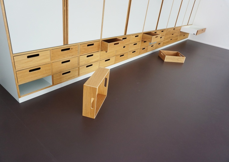 Schrank Kindergarten